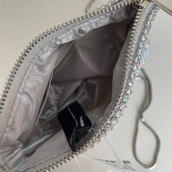 Mini Bag from Urban Outfitters - Picture 3 of 8